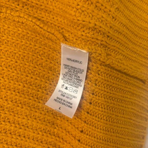 Double Zero Mustard Yellow Cardigan | Cozy Knit | Size Large - Picture 5 of 6